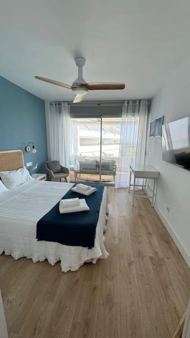 Apartamento Con Vistas Al Mar En Playa Granada Мотрил Екстериор снимка